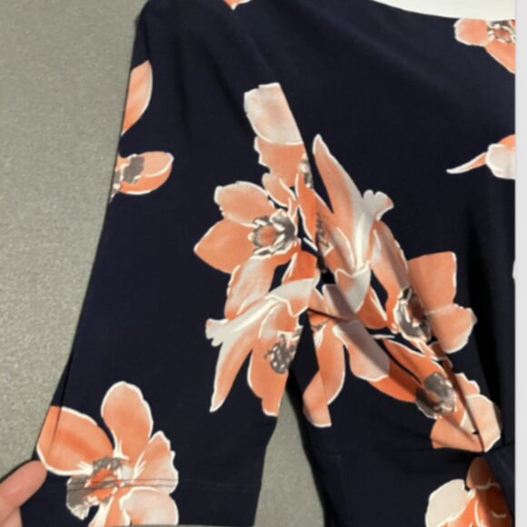 Connected Apparel Ladies Size 10 Multicolor Floral Short Sleeve Wrap Style Dress - Picture 7 of 16